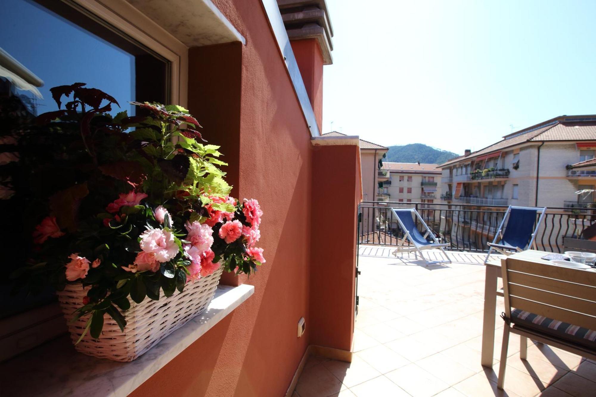 Апартаменты La Casa Al Mare Сестри-Леванте Экстерьер фото