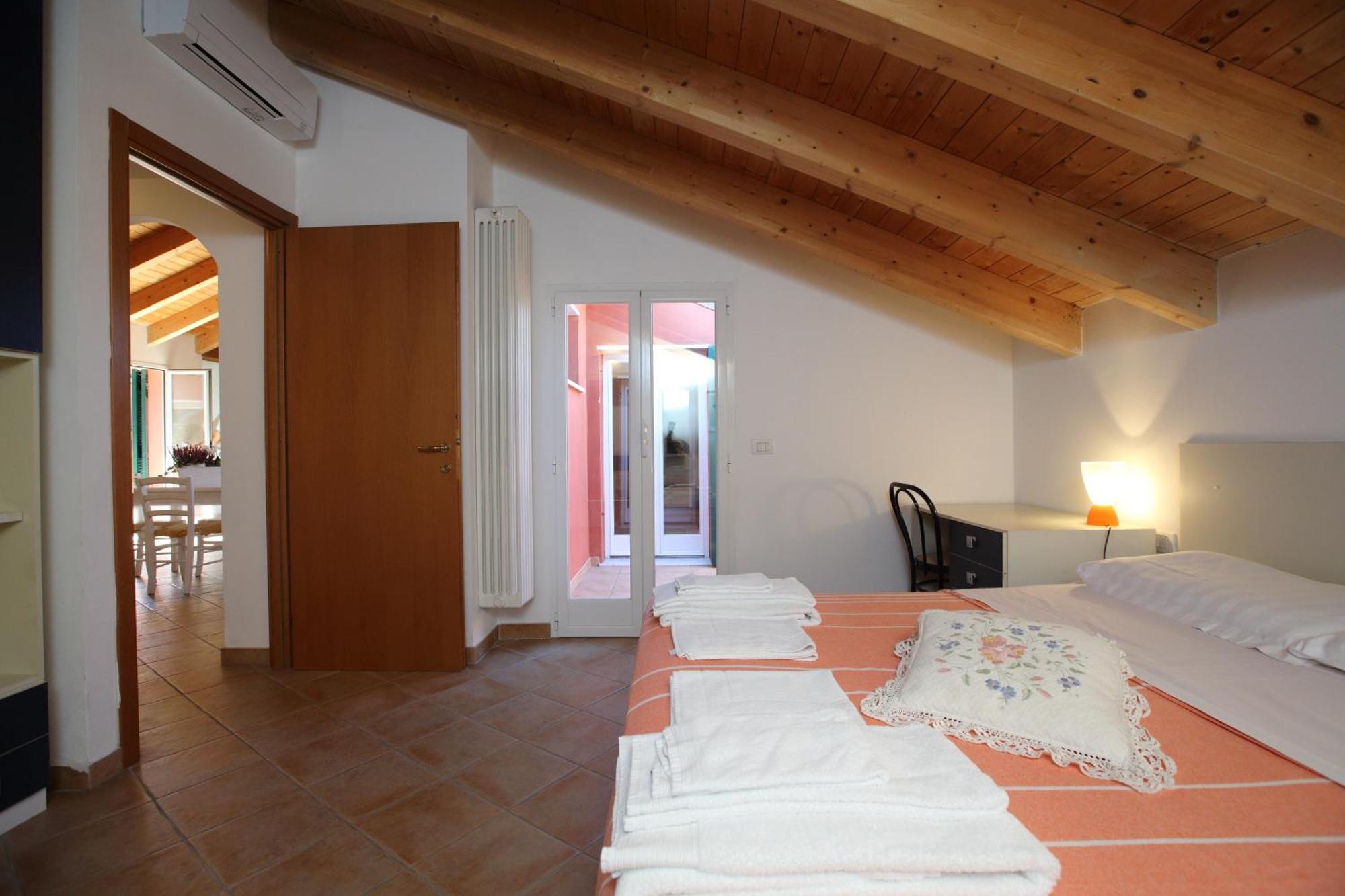 Апартаменты La Casa Al Mare Сестри-Леванте Экстерьер фото